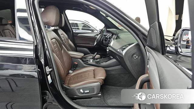 BMW X3 (G01) 2021 Черный из Кореи, фото 2