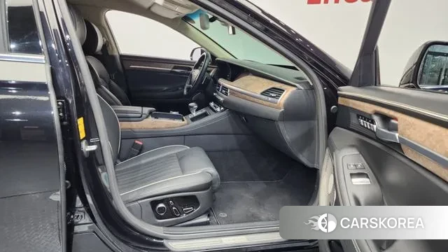 Genesis G90 2021 Черный из Кореи, фото 2