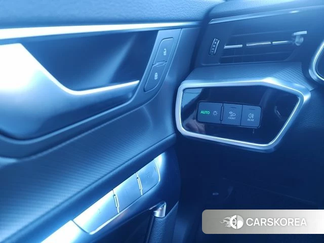 Audi A6 (C8) 2020 Серый из Кореи, фото 2