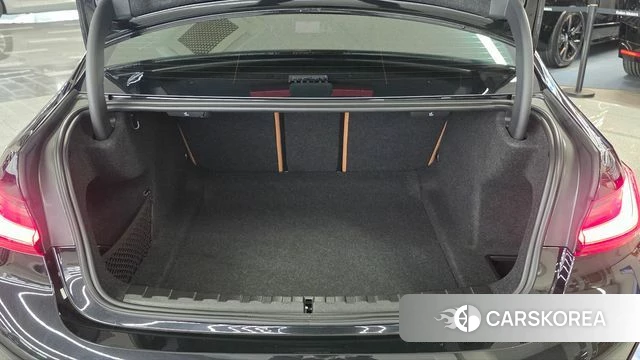 BMW 3 Series (G20) 2024 Черный из Кореи, фото 2