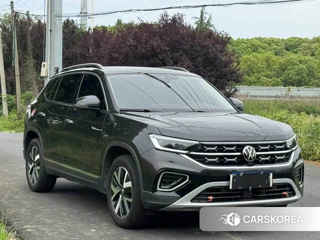 Volkswagen Tanyue 2024 Темно-серый из Китая, фото 2