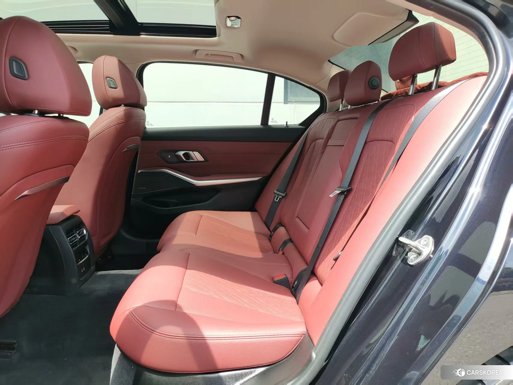 BMW 3 series 2022 Черный из Китая, фото 2