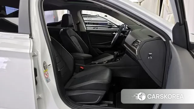 Volkswagen 7th Generation of Jetta 2020 Белый из Кореи, фото 2