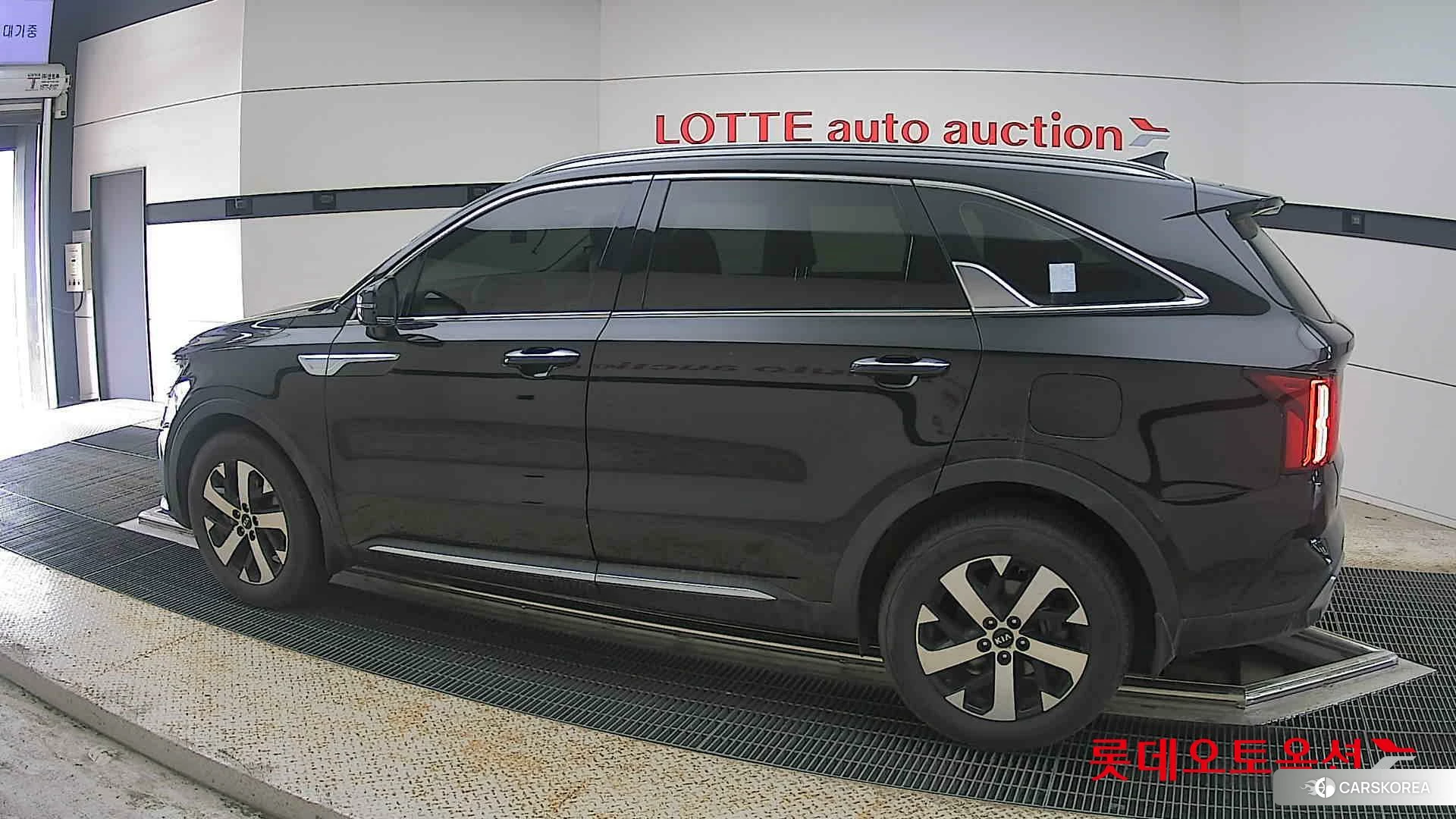 Kia Sorento 2021 Черный из Кореи, фото 2