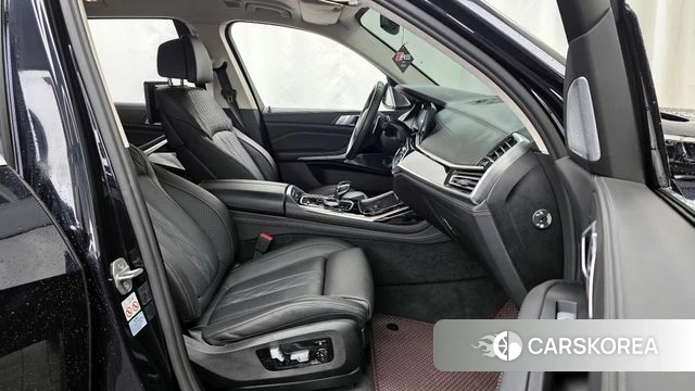 BMW X7 (G07) 2020 Черный из Кореи, фото 2