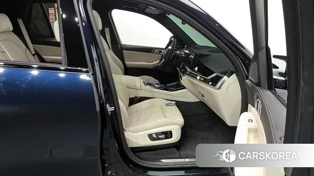 BMW X5 (G05) 2025 Черный из Кореи, фото 2