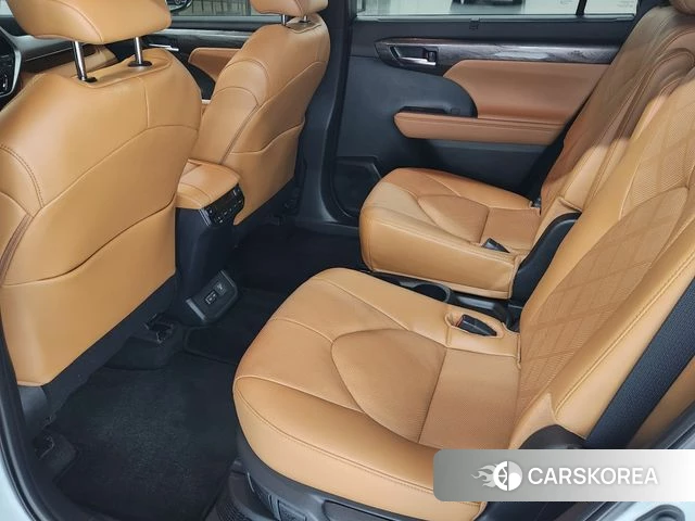 Toyota Highlander 4th Generation 2025 Белый из Кореи, фото 2