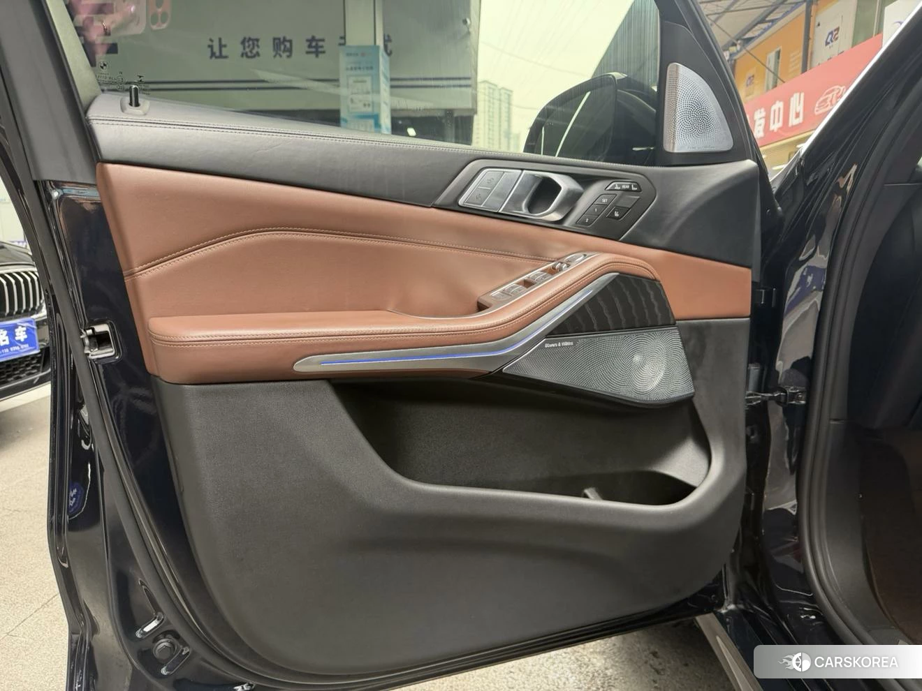 BMW X7 2020 Черный из Китая, фото 2