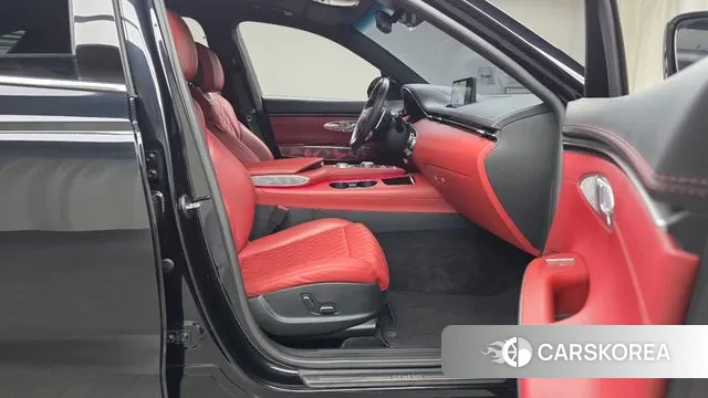 Genesis GV70 2021 Черный из Кореи, фото 2