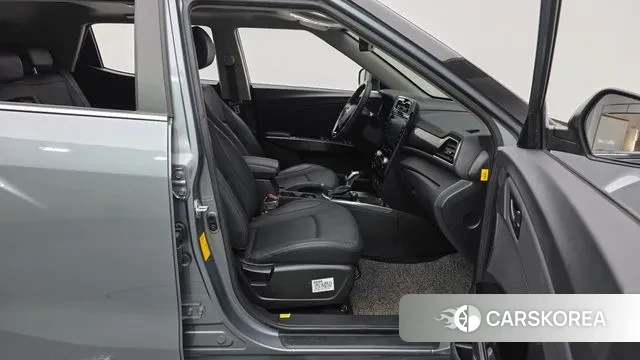 Ssangyong Berry New Tivoli 2021 Серебристо-серый из Кореи, фото 2