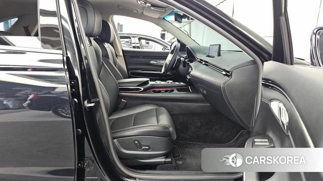 Genesis GV70 2022 Черный из Кореи, фото 2