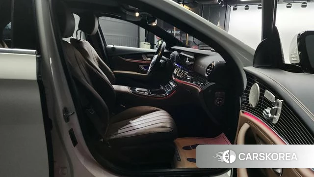 Mercedes-Benz E-Class W213 2022 Белый из Кореи, фото 2