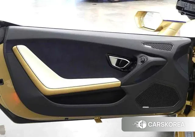 Lamborghini Huracan 2023 Золотой из Кореи, фото 2