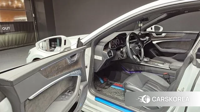 Audi A7 (4K) 2021 Белый из Кореи, фото 2