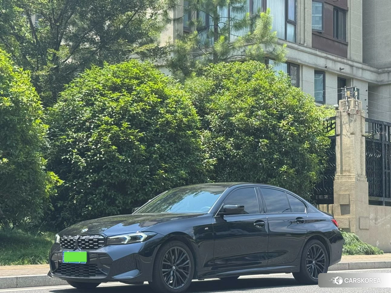 BMW 3 series 2022 Черный из Китая, фото 2