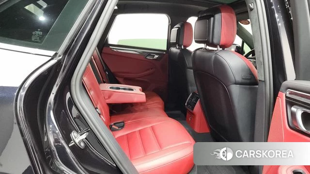 Porsche Macan 2024 Черный из Кореи, фото 2