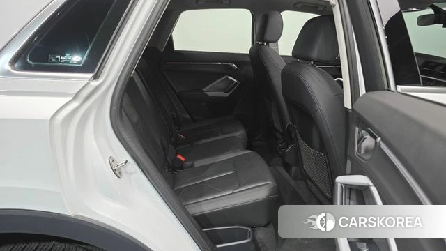 Audi Q3 (F3) 2020 Белый из Кореи, фото 2