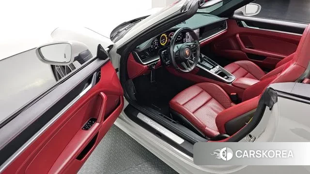 Porsche 911(992) 2020 Серебристо-серый из Кореи, фото 2