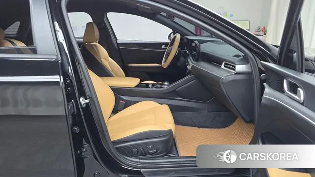 Kia K5 3rd generation 2021 Черный из Кореи, фото 2