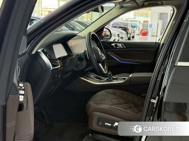 BMW X5 2023 Черный из Китая, фото 2