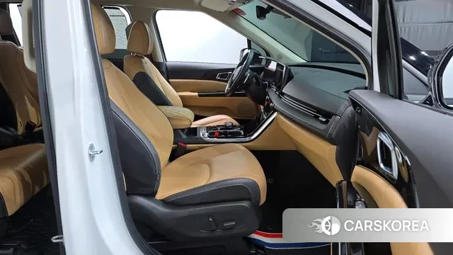 Kia Carnival 4th generation 2022 Белый из Кореи, фото 2