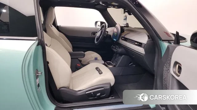 Mini Cooper S 4th Generation 2024 Светло-серебряный цвет из Кореи, фото 2