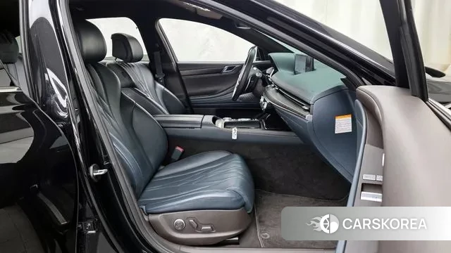 Genesis Electrified G80 (RG3) 2022 Черный из Кореи, фото 2