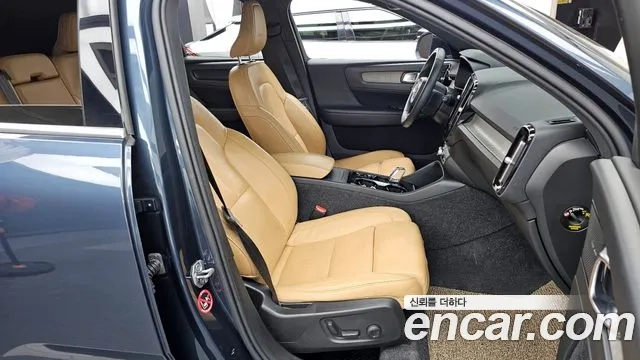 Volvo XC40 2019 Синий из Кореи, фото 2