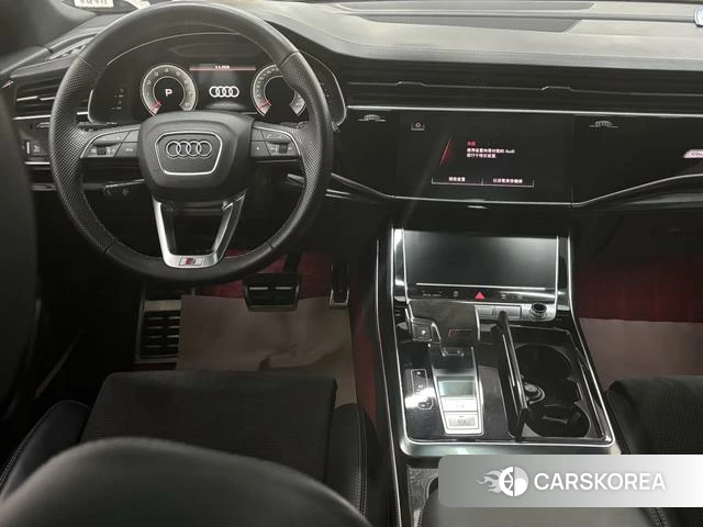 Audi Q8 2021 Черный из Китая, фото 2