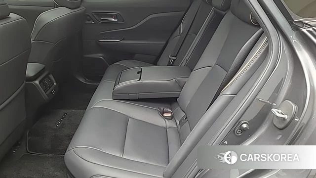 Toyota Crown Crossover 2023 Серый из Кореи, фото 2