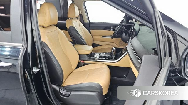 Kia Carnival 4th generation 2021 Черный из Кореи, фото 2