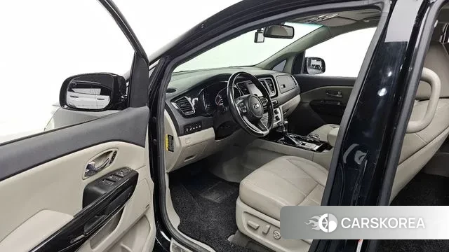 Kia The New Carnival 2018 Черный из Кореи, фото 2