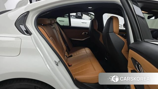 BMW 3 Series (G20) 2024 Белый из Кореи, фото 2
