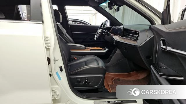 Ssangyong Torres EVX 2024 Белый из Кореи, фото 2