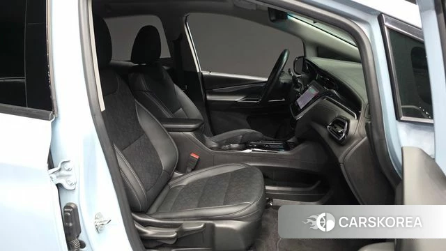 Chevrolet (GM Daewoo) New Bolt EV 2022 Небесно-голубой из Кореи, фото 2