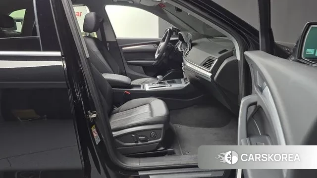 Audi Q5 (FY) 2022 Черный из Кореи, фото 2