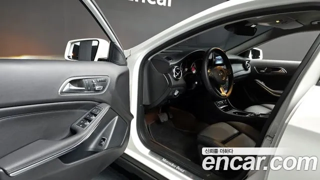 Mercedes-Benz GLA-Class X156 2019 Белый из Кореи, фото 2