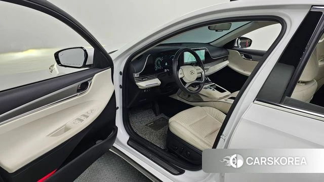 Hyundai The New Grandeur IG Hybrid 2021 Белый из Кореи, фото 2