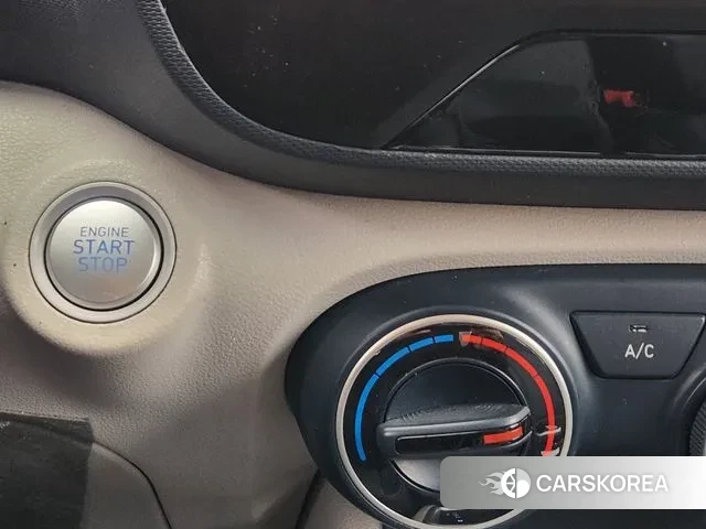 Hyundai Venue 2020 Красный из Кореи, фото 2