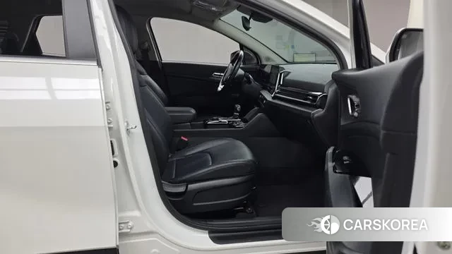 Kia Sportage 5th Generation 2022 Белый из Кореи, фото 2