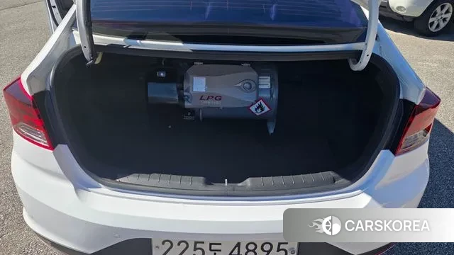 Hyundai The New Avante AD 2018 Белый из Кореи, фото 2