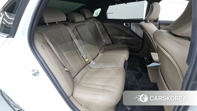Kia K8 Hybrid 2023 Белый из Кореи, фото 2