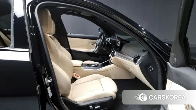 BMW 3 Series (G20) 2023 Черный из Кореи, фото 2