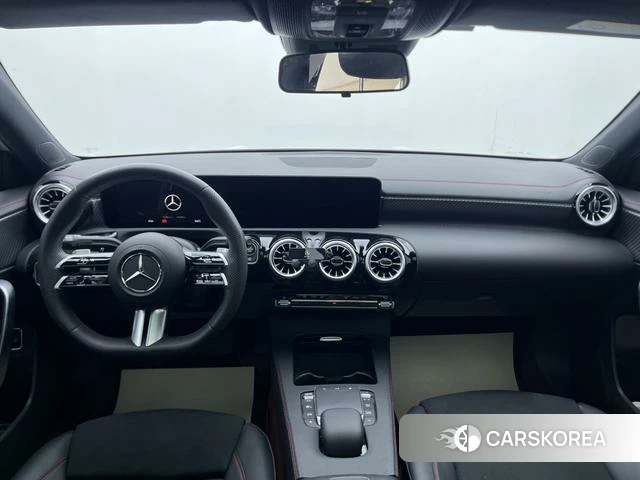 Mercedes-Benz Class A 2024 Белый из Китая, фото 2