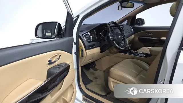 Kia The New Carnival 2019 Белый из Кореи, фото 2