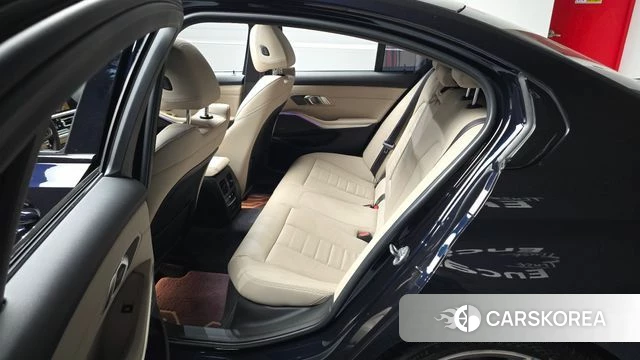 BMW 3 Series (G20) 2021 Черный из Кореи, фото 2