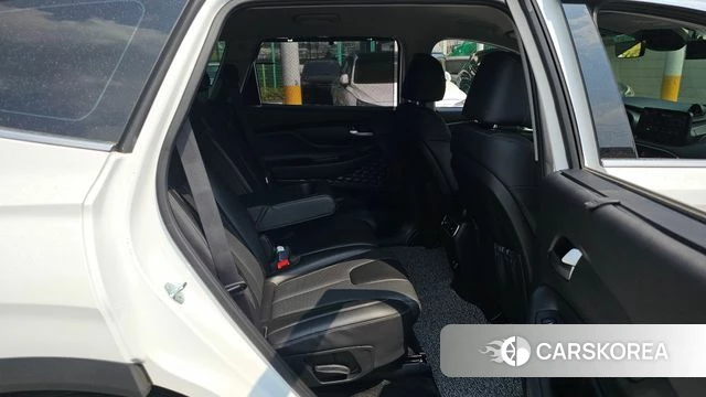 Hyundai The New Santa Fe 2023 Белый из Кореи, фото 2