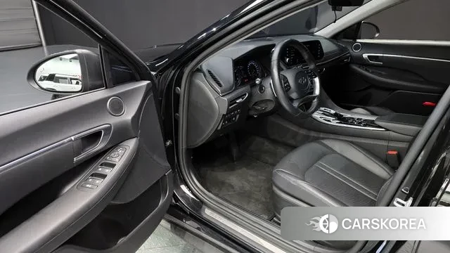 Hyundai Sonata (DN8) 2021 Черный из Кореи, фото 2