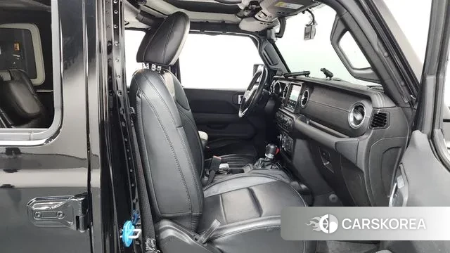 Jeep Wrangler (JL) 2022 Черный из Кореи, фото 2