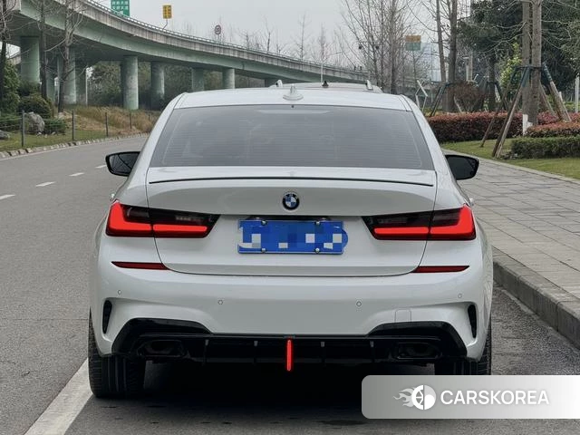 BMW 3 series 2022 Белый из Китая, фото 2